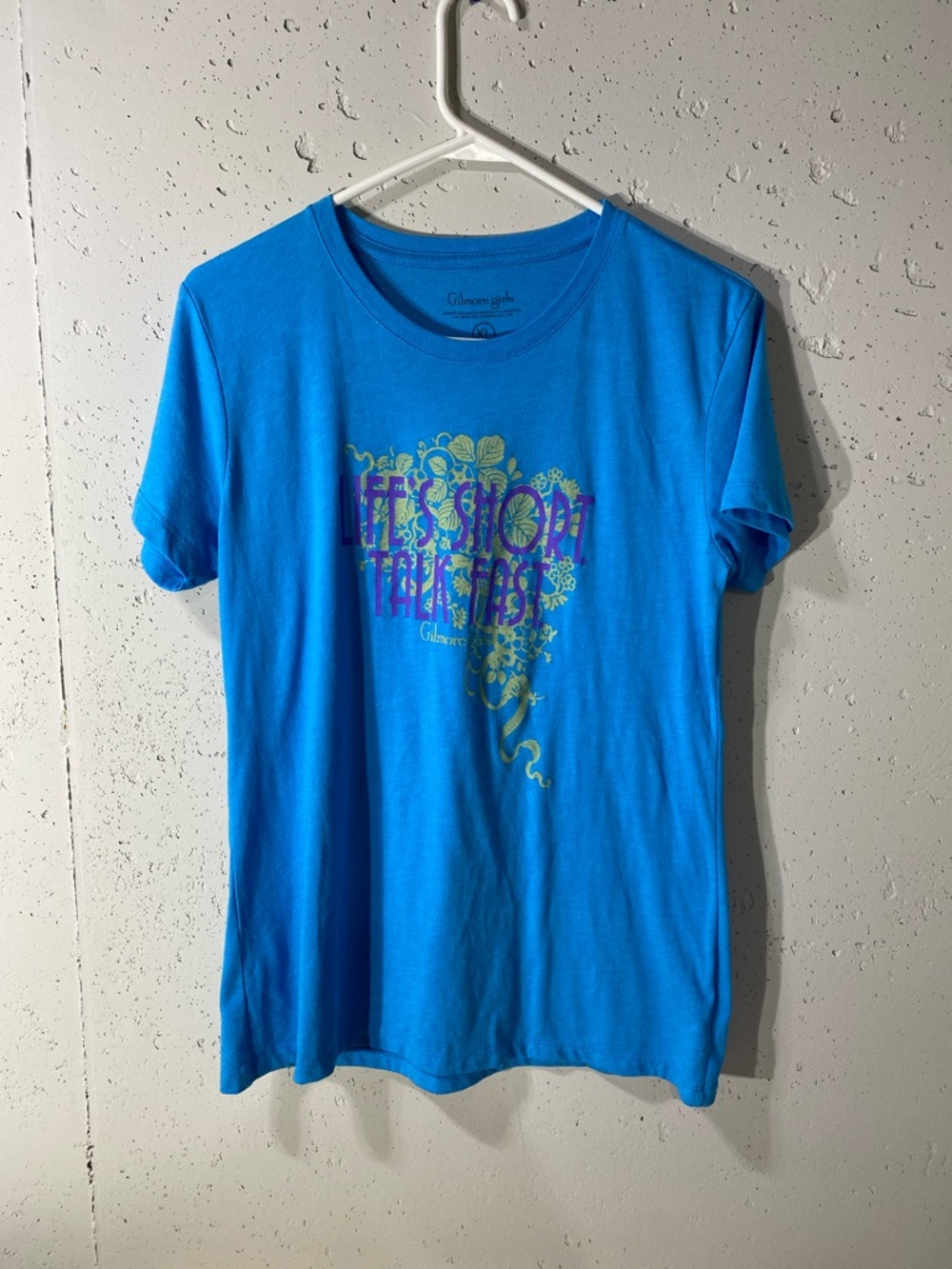 Gilmore girls T-shirt, Blue Graphic Tee with Floral Heart Graphic